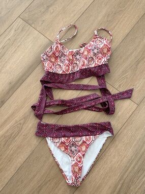 VENUS Printed Bikini Set in Red and Purple - Size Small